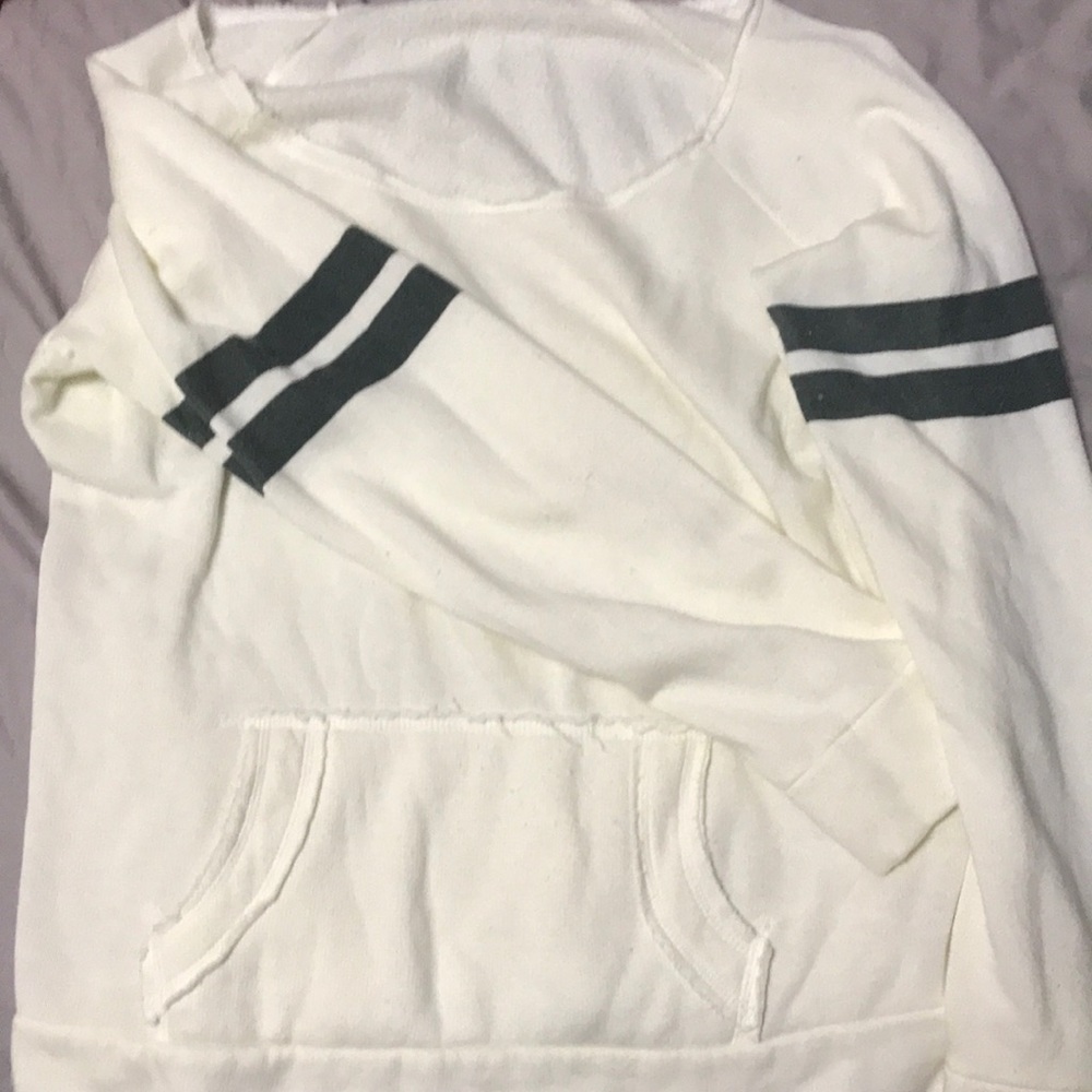 Buckle sweater